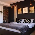 Gondola 4*